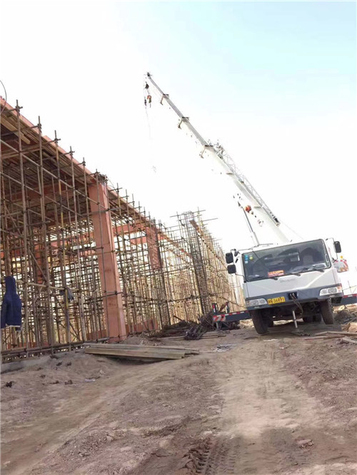 黄山市25 吨、50 吨吊车怎么选？多大重量 / 半径适合对应车型？